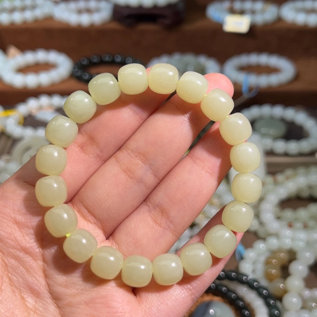 和田玉未镶嵌手串