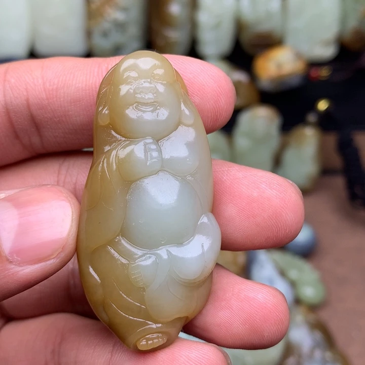 和田玉（糖玉）未镶嵌颈饰