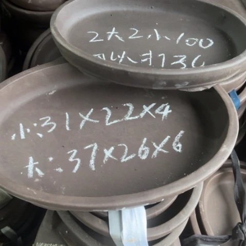 100-6。    微瑕。