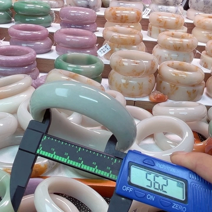 石英质玉手镯合金