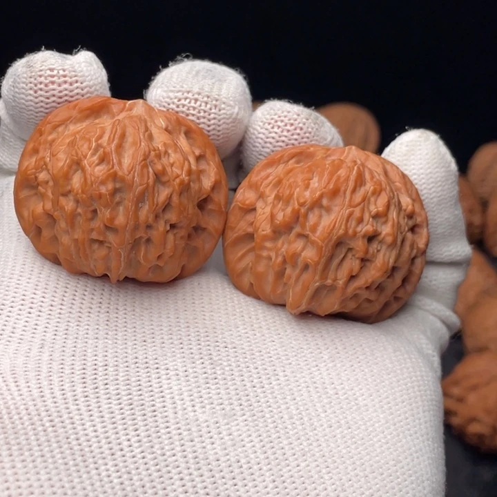 楊****吊坠文玩核桃38.5磨盘