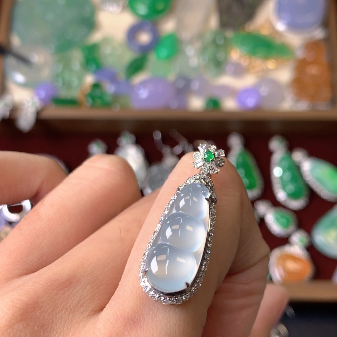 翡翠18K金镶嵌吊坠(不含链)