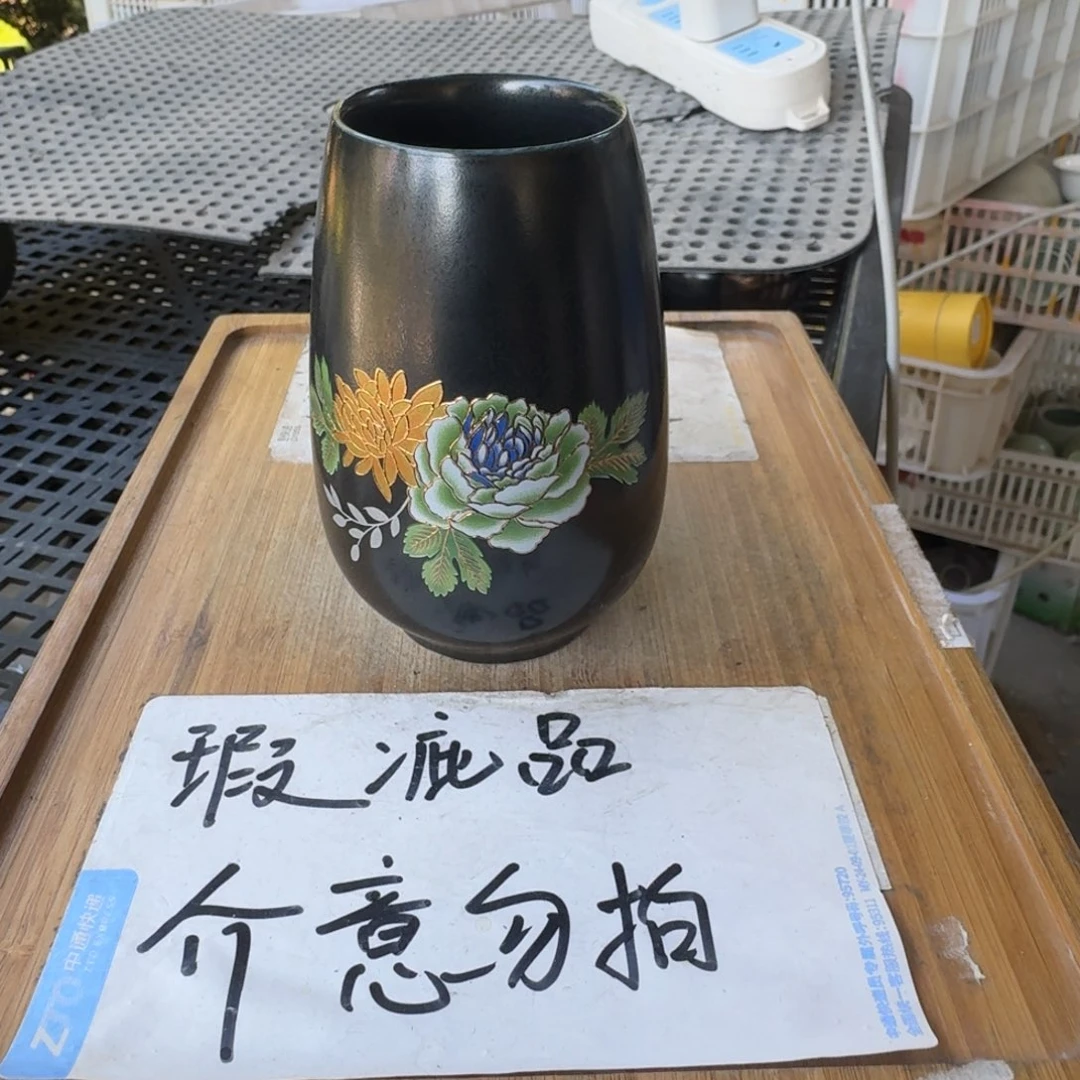 瑕疵介意勿拍陶瓷器皿B413