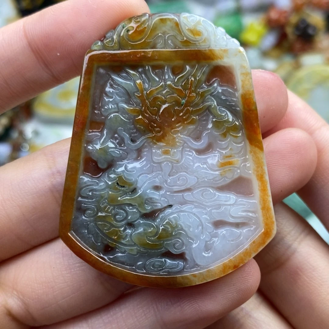 翡翠未镶嵌颈饰吊坠