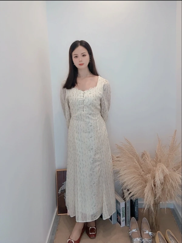 碎花女装轻职风秋季连衣裙裙子气质秋季长裙法式长袖
