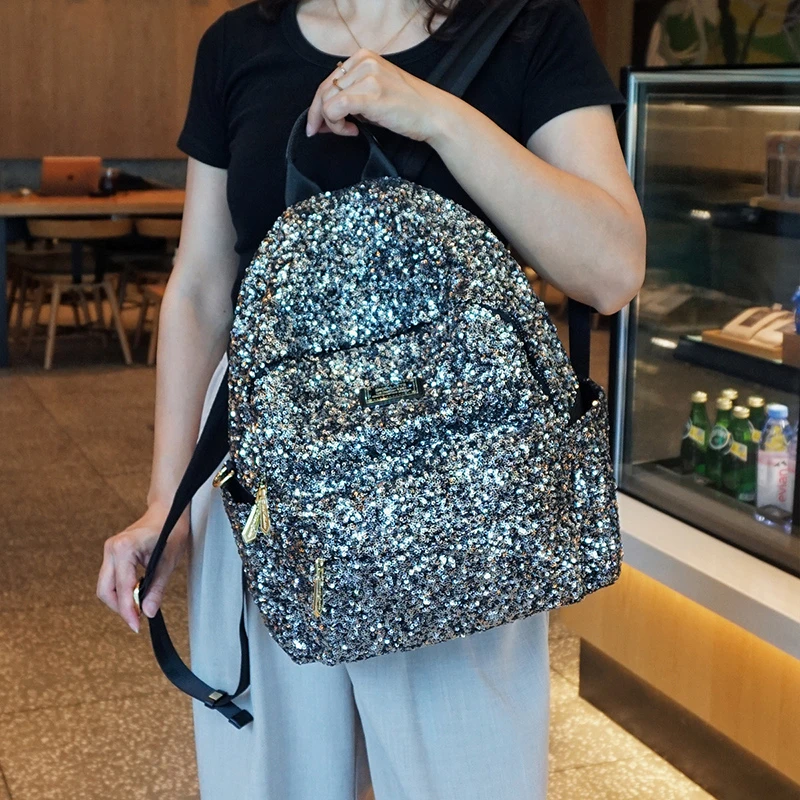 新款2025时尚百搭高级感亮片双肩包女包洋气大容量通勤背包旅行包