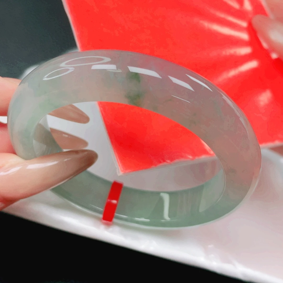 翡翠未镶嵌手镯52.53