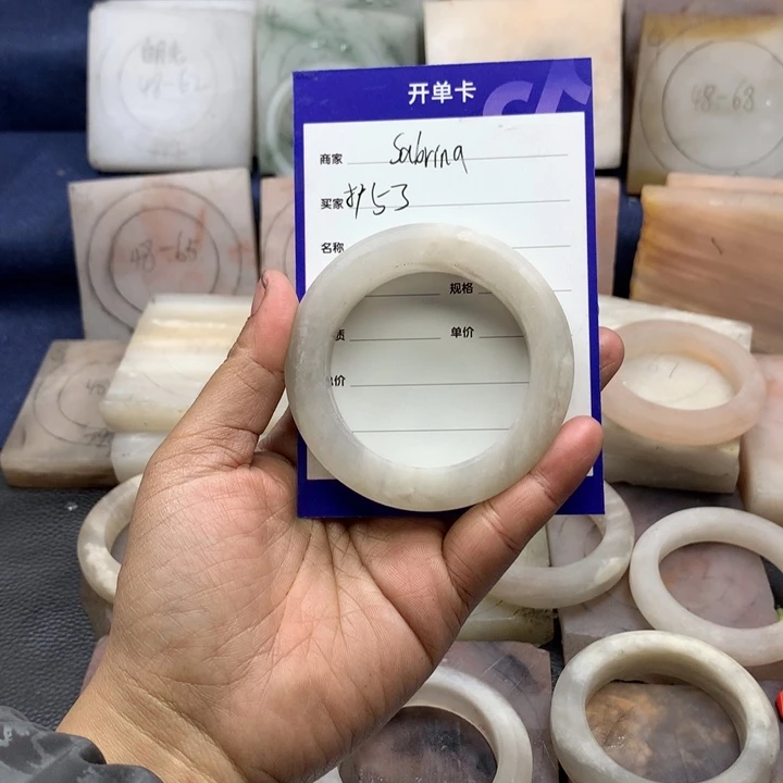 石英质玉手镯未镶嵌S****ᵧ定制手镯