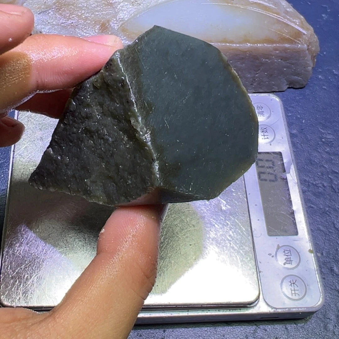 和田玉（糖玉）未镶嵌珠宝半成品