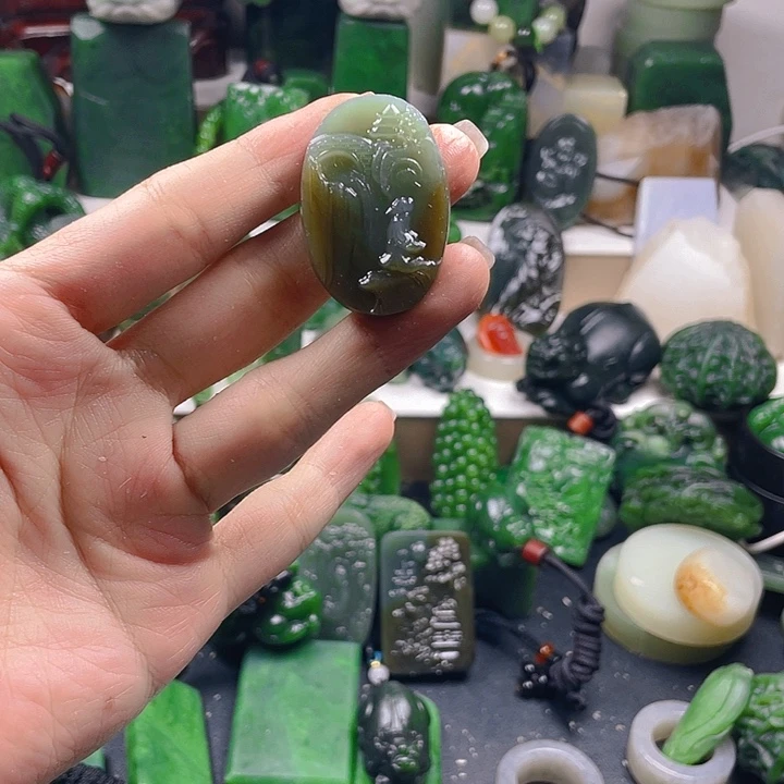 未镶嵌和田玉珠宝半成品