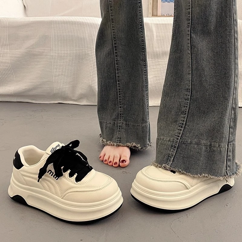 【万达撤柜】爆款百搭厚底小白鞋女春季板鞋2025新款休闲运动面包鞋