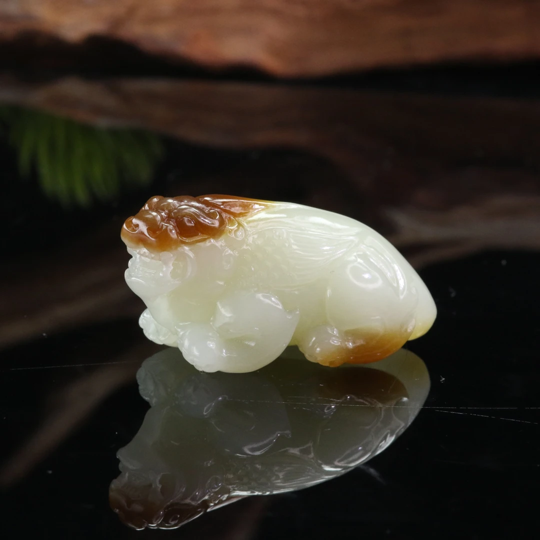 28和田玉且末糖白貔貅/600371北京中保拍卖