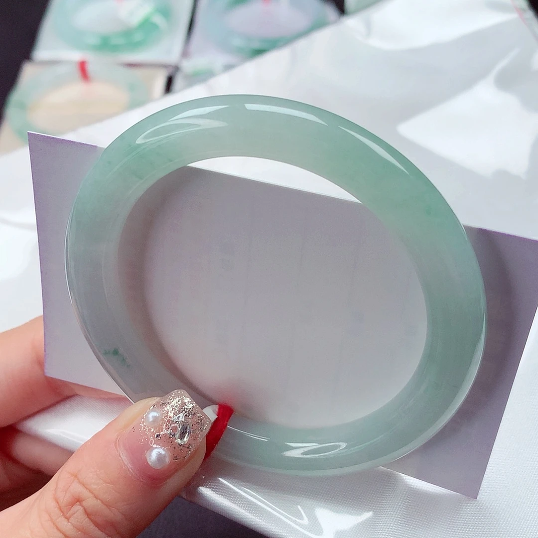 翡翠未镶嵌手镯圆条半山水飘花4号