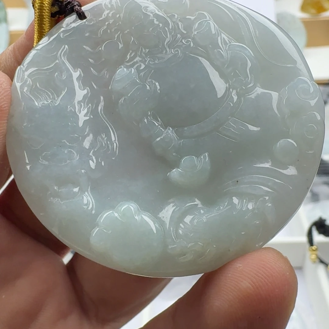 翡翠未镶嵌颈饰天然缅甸A货翡翠