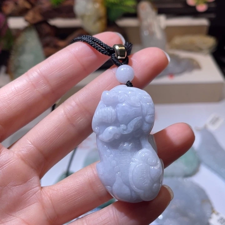 约***定翡翠未镶嵌颈饰翡翠貔貅