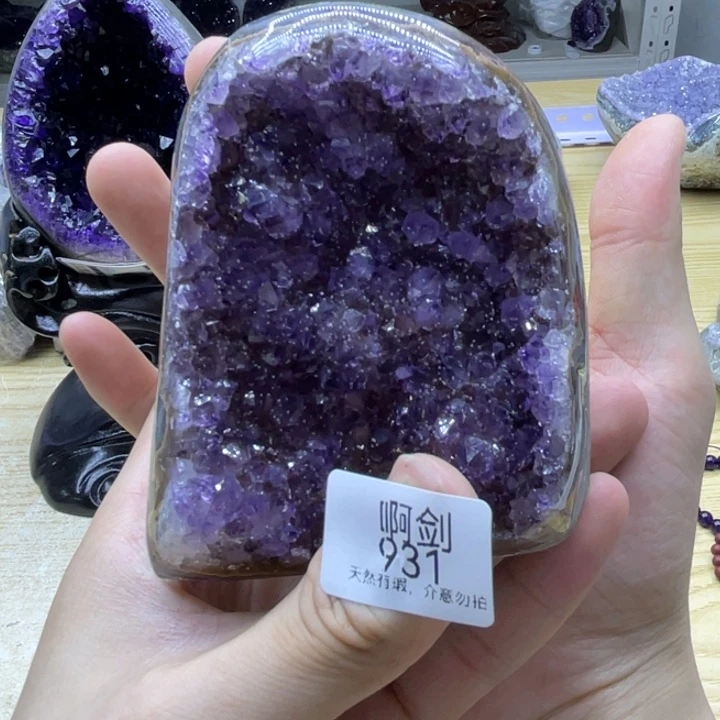 未镶嵌水晶大型摆件（非配饰）