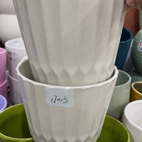 多肉绿植陶瓷花盆9.9包邮，有孔