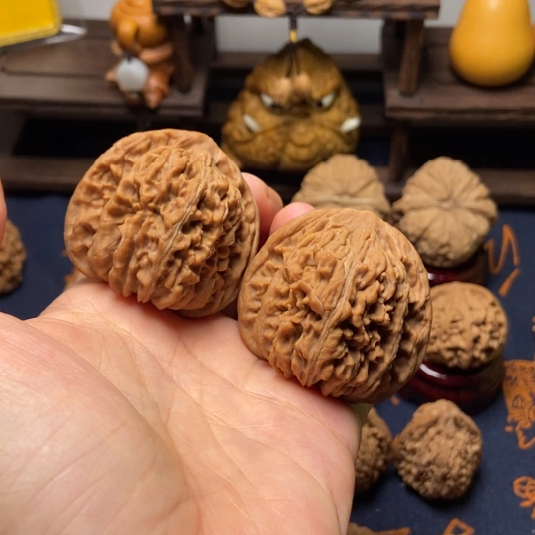 文玩核桃把件全品三角楼尺寸45