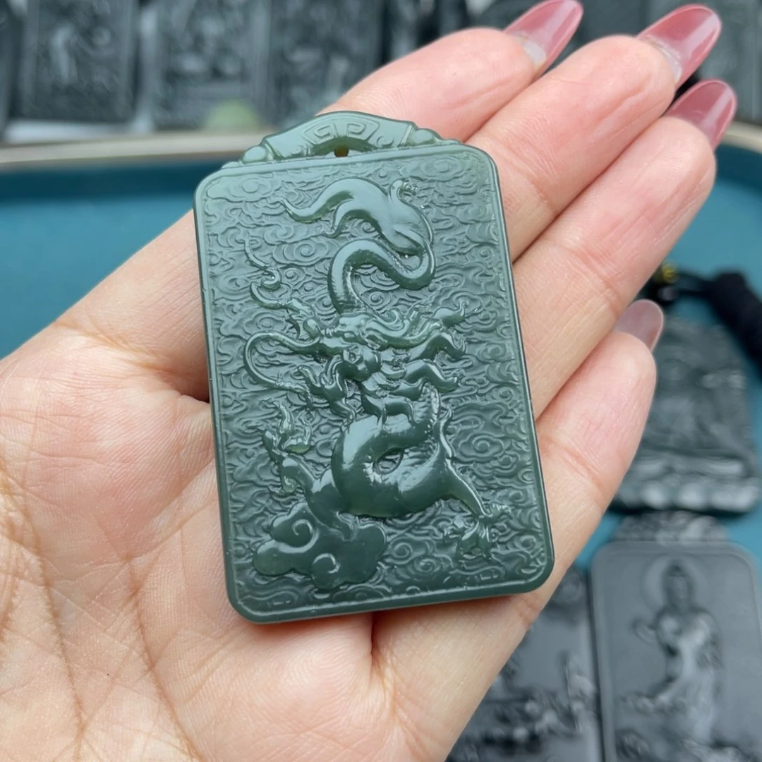 和田玉颈饰未镶嵌做***道