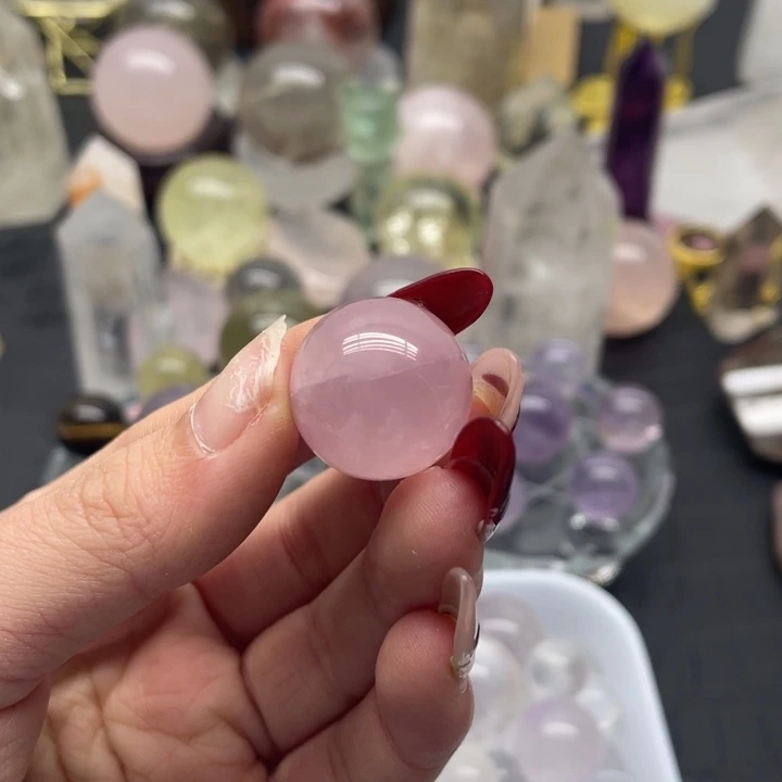 水晶18未镶嵌d****e粉水球