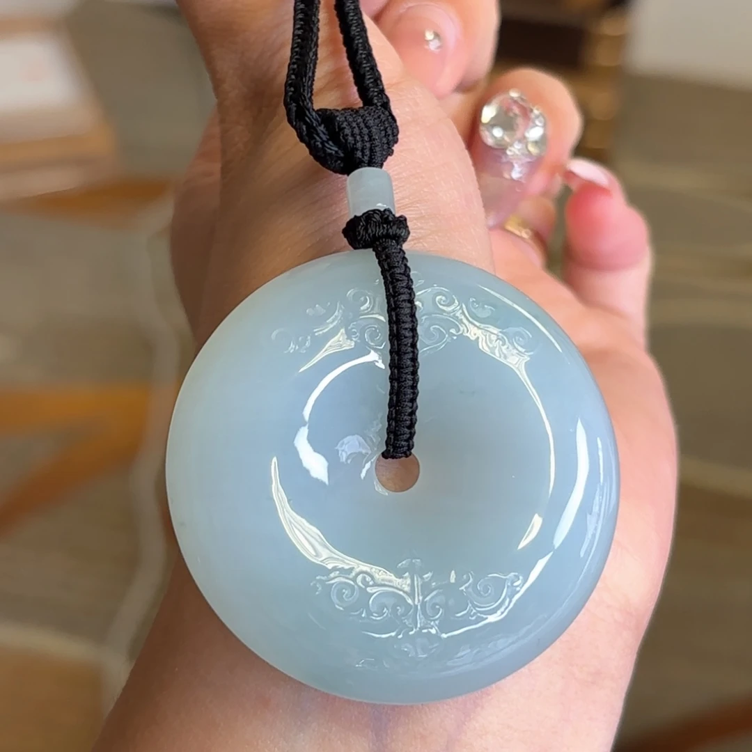 翡翠未镶嵌颈饰扣子