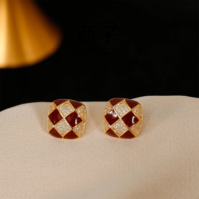 西子饰品 【棋盘格耳钉】小众轻奢设计感小巧气质耳环红色新年耳饰