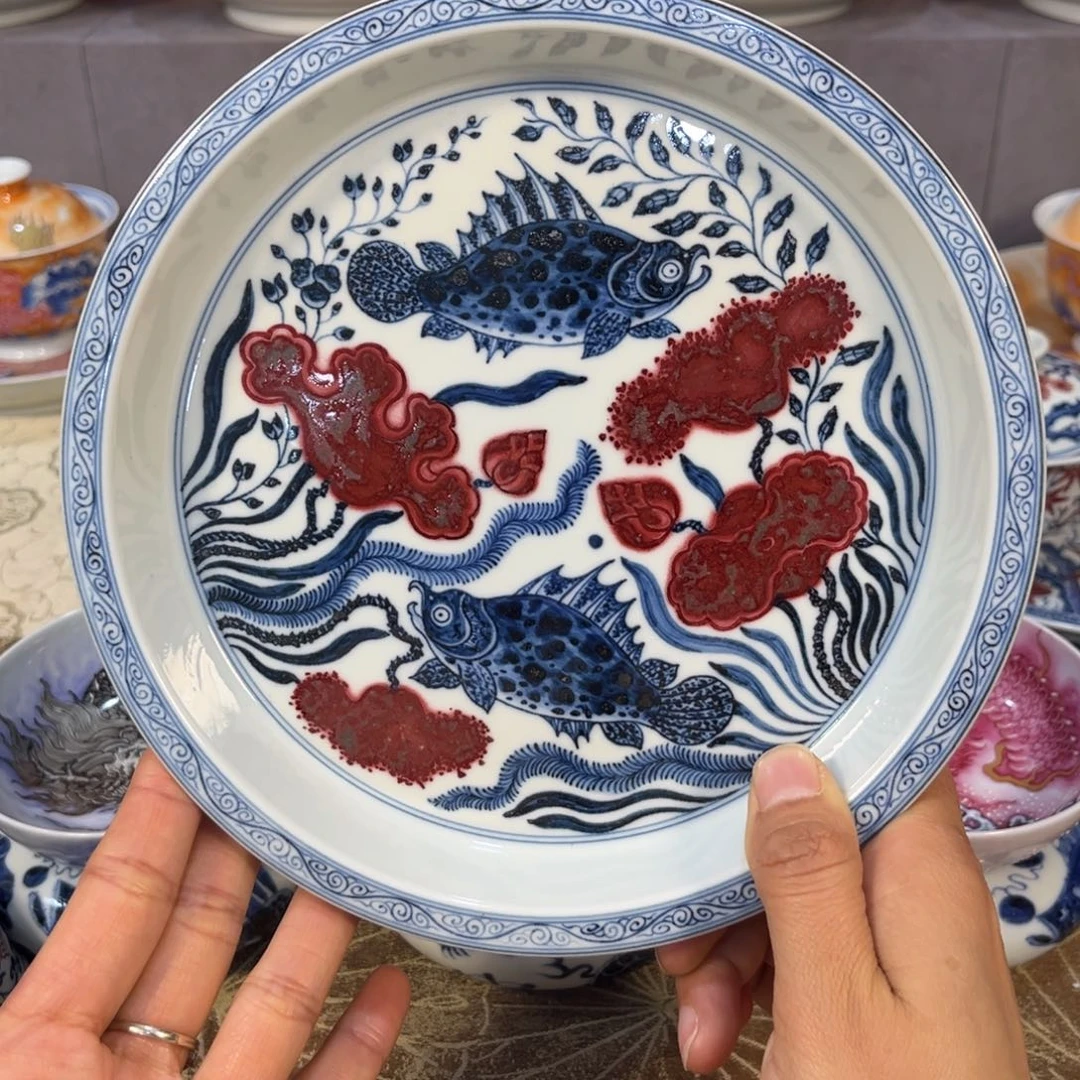我****哥青花釉里红鱼藻壶承