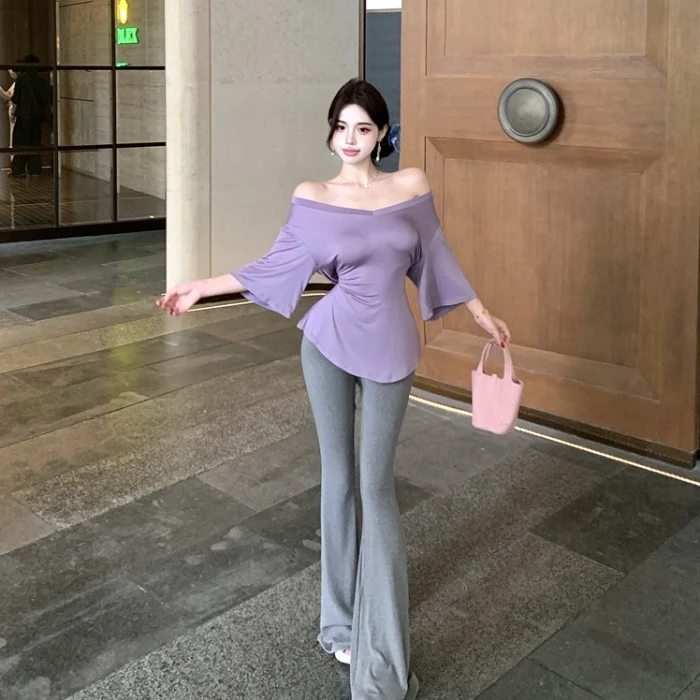 纯欲风紫色v领短袖T恤女夏季修身设计感辣妹显瘦高腰喇叭裤两件套