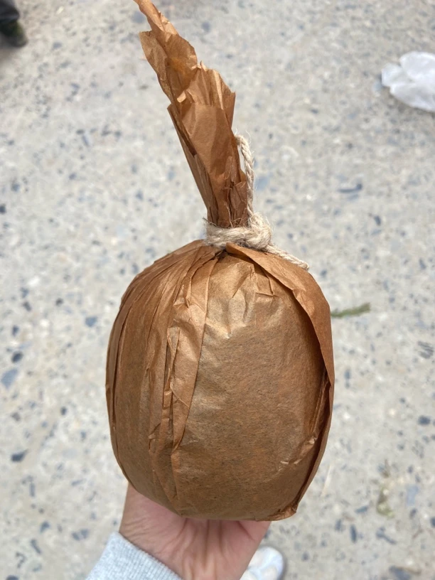 云南腾冲～2007年白茶螃蟹沱，香甜