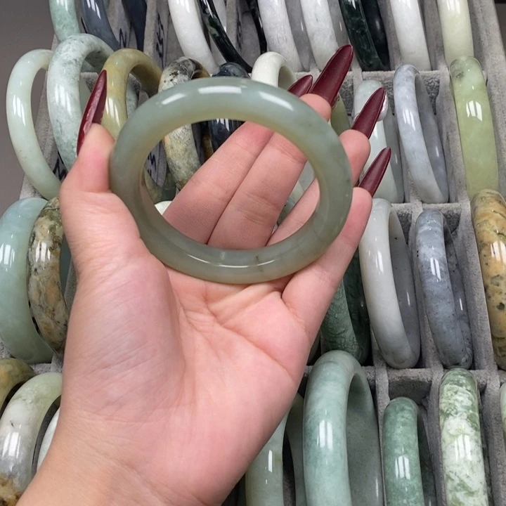 蛇纹石玉手镯未镶嵌353