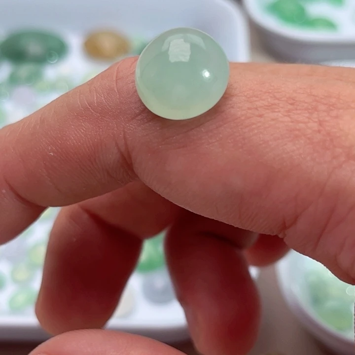 翡翠裸石缅甸A货翡翠