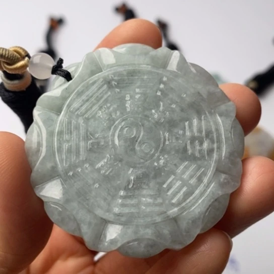 翡翠未镶嵌挂件翡翠