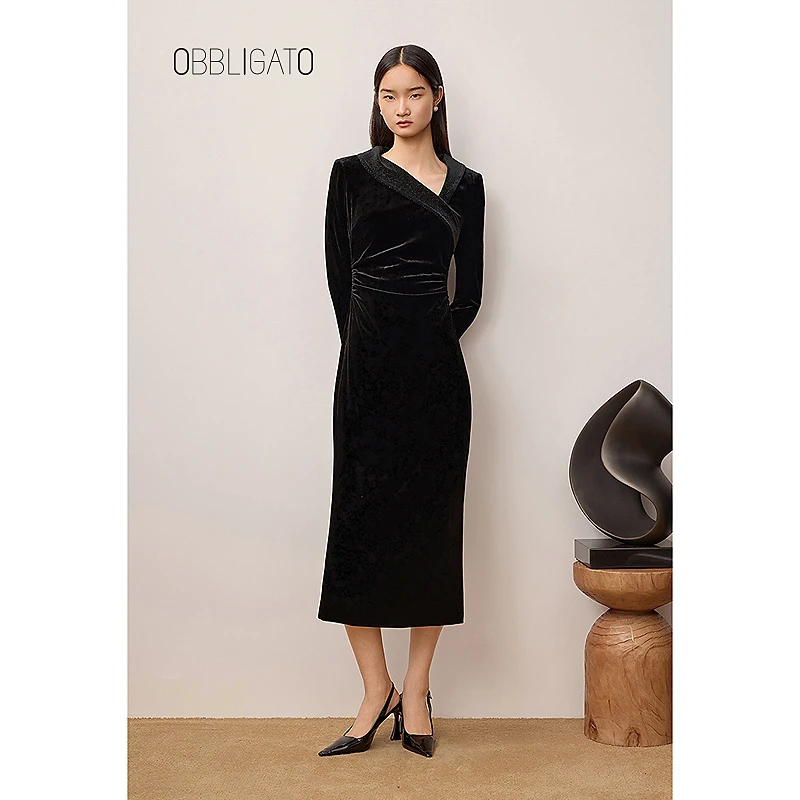 OBBLIGATO奥丽嘉朵专选2025冬季1C65505040新品斜领丝绒连衣裙