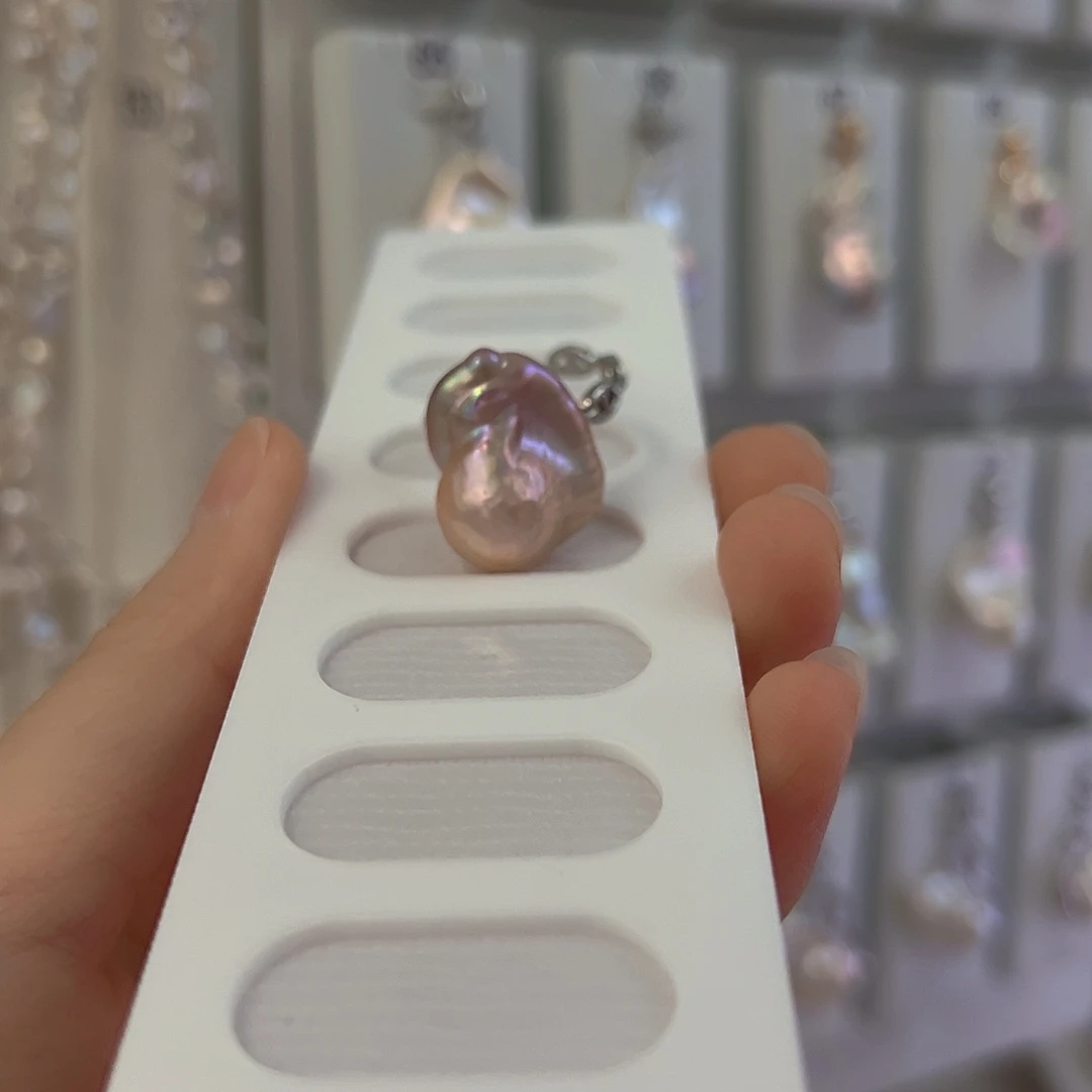 淡水珍珠颈饰合金