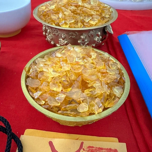 黄色宝盆摆件7*7天8cm直径