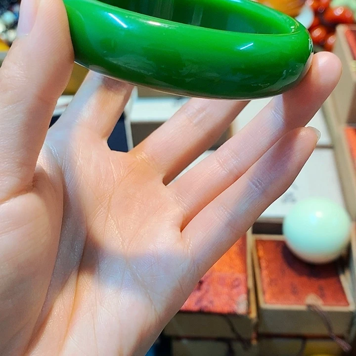 和田玉（碧玉）颈饰未镶嵌主播的节目有多精彩啊我