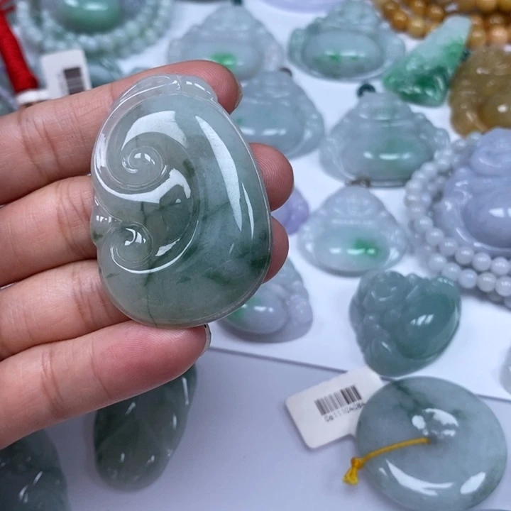 翡翠未镶嵌颈饰翡翠