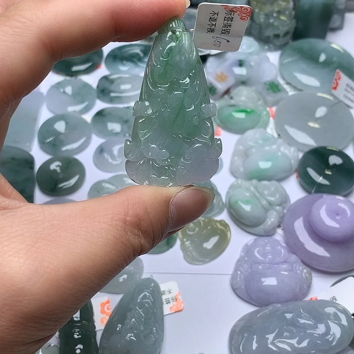 翡翠未镶嵌颈饰天然翡翠