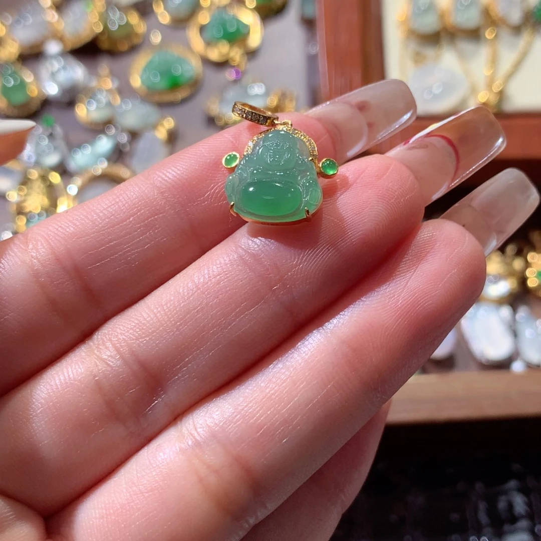 慧***6翡翠18K金镶嵌颈饰翡翠