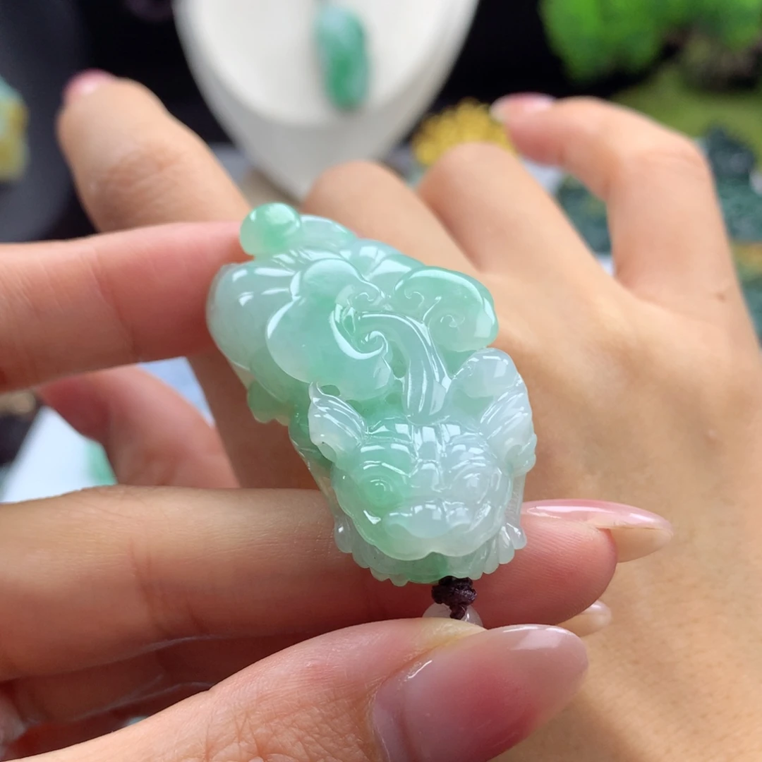 翡翠未镶嵌颈饰A22 阴阳眼如意貔貅