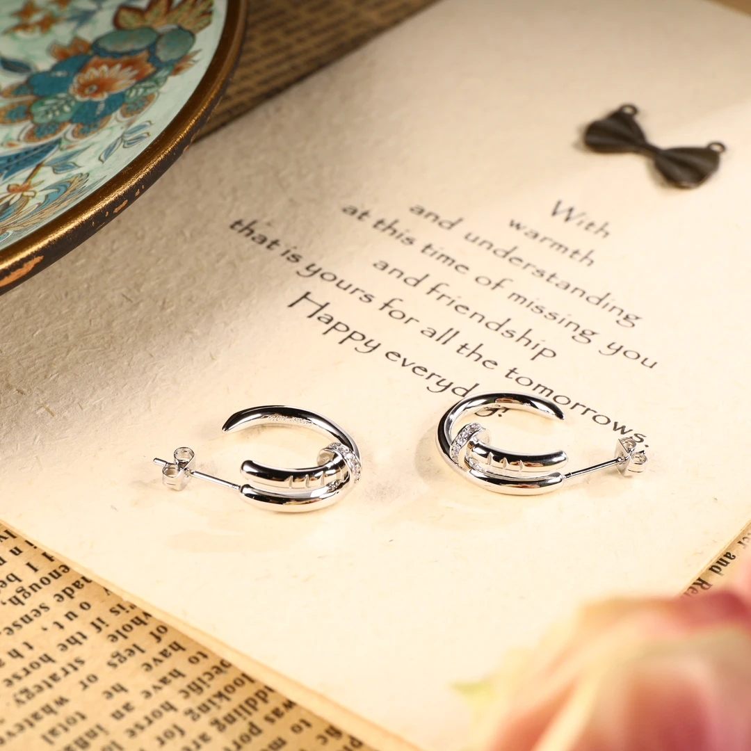 铜合金合成锆石耳饰 C-28869 银色精致个性新款简约时尚耳环