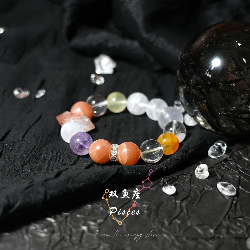 双鱼座本命手串丨天然橙月光与红胶花，给浪漫主义者的手信