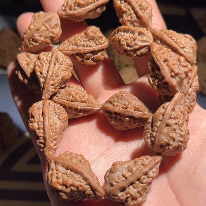 吊坠文玩核桃麒麟角