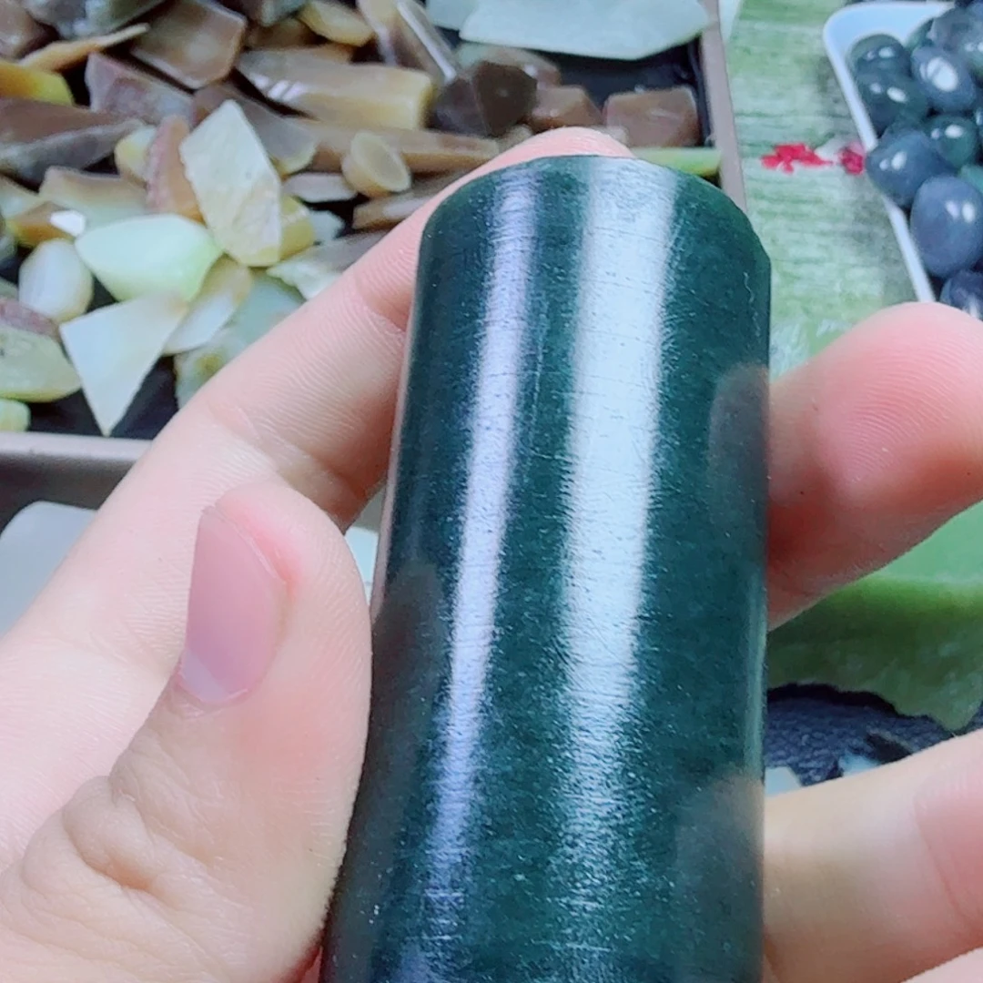 未镶嵌和田玉（糖玉）挂件
