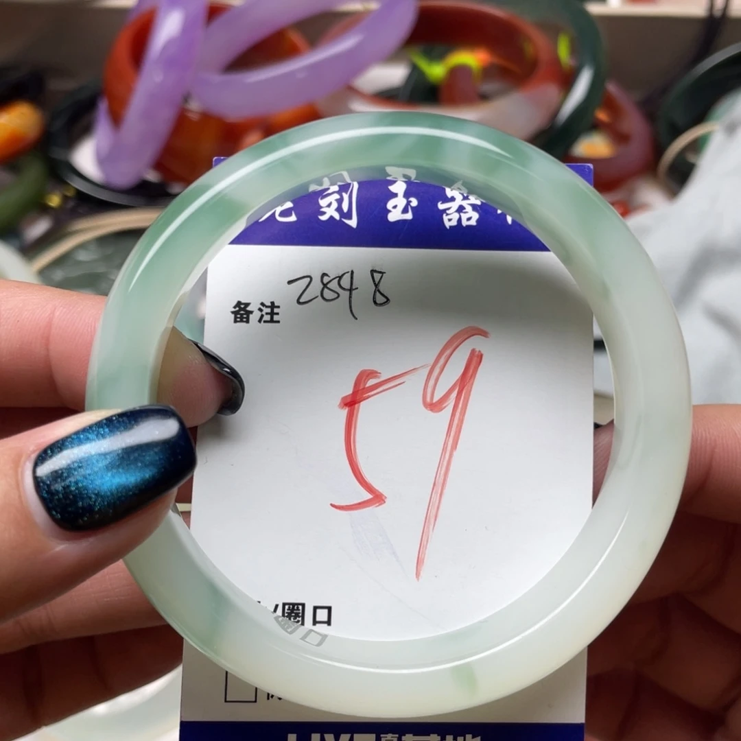 石英质玉未镶嵌手镯