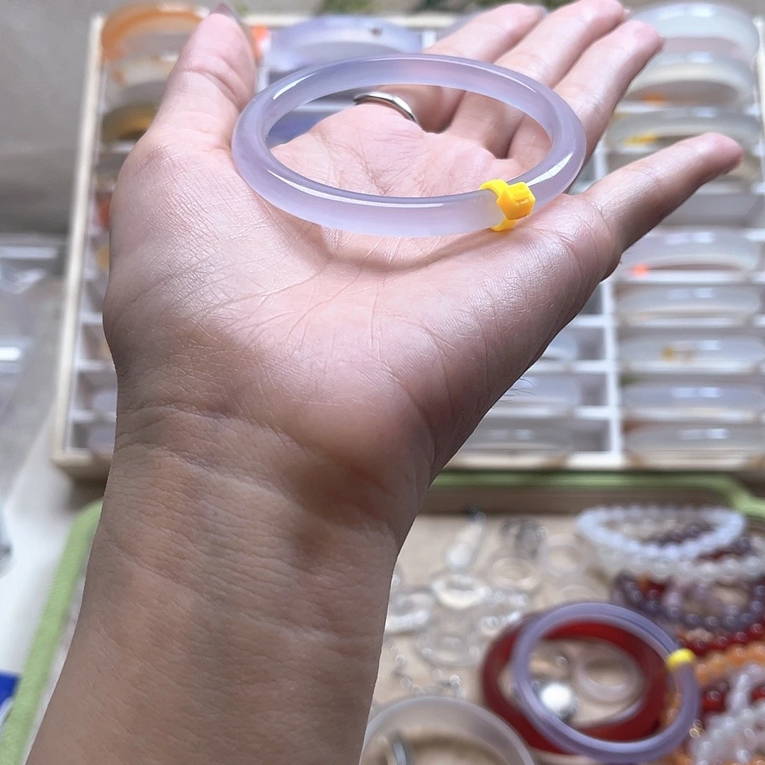 ****兔玛瑙/玉髓未镶嵌手镯