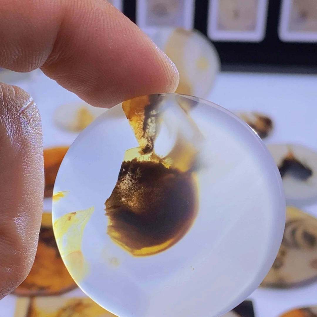水***色玛瑙/玉髓未镶嵌吊坠(不含链)