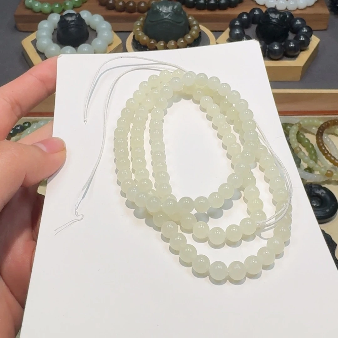 和田玉颈饰未镶嵌