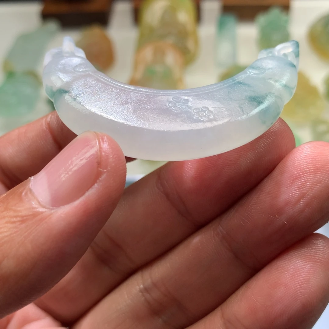 定制翡翠未镶嵌翡翠