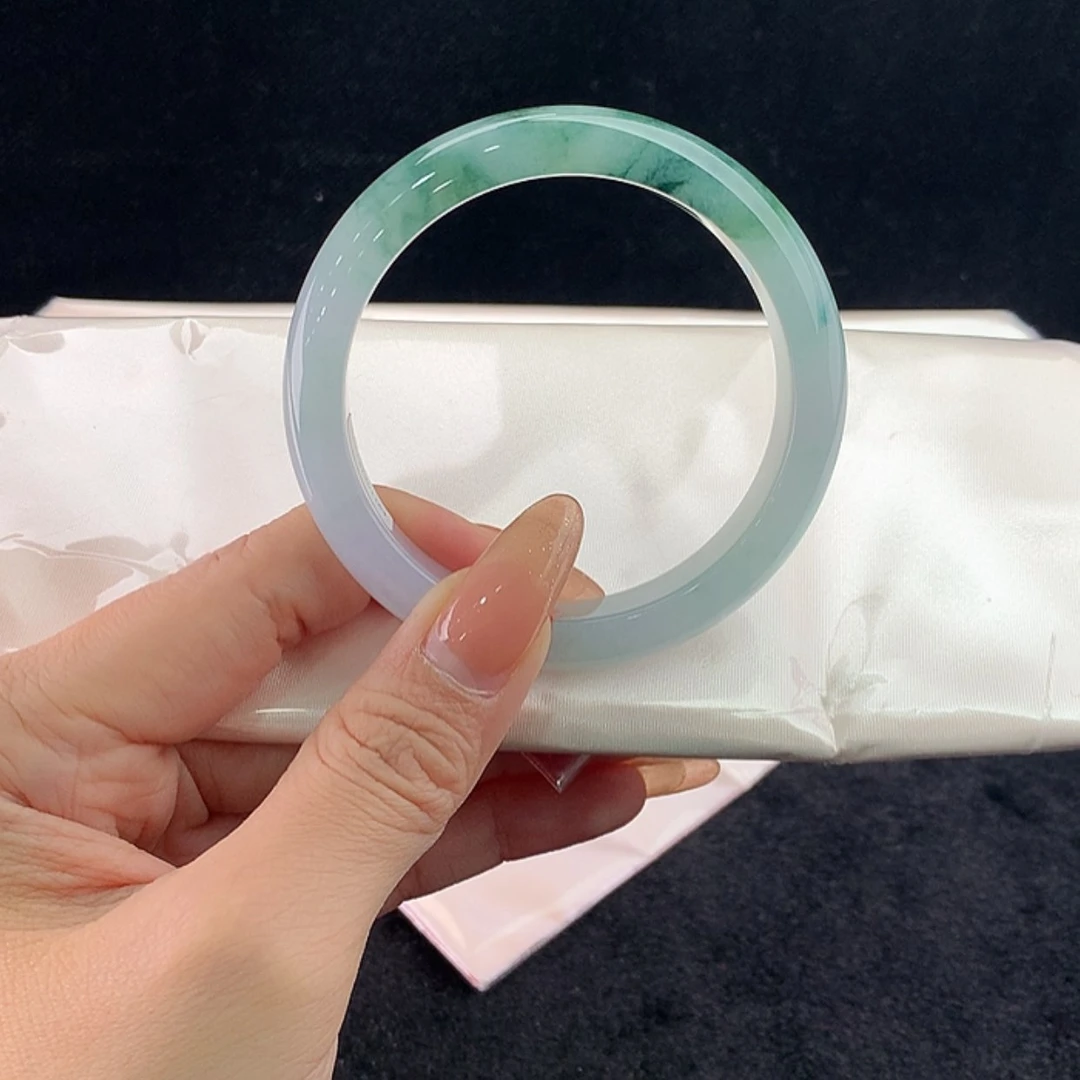 【闪购商品】未镶嵌手镯翡翠正57